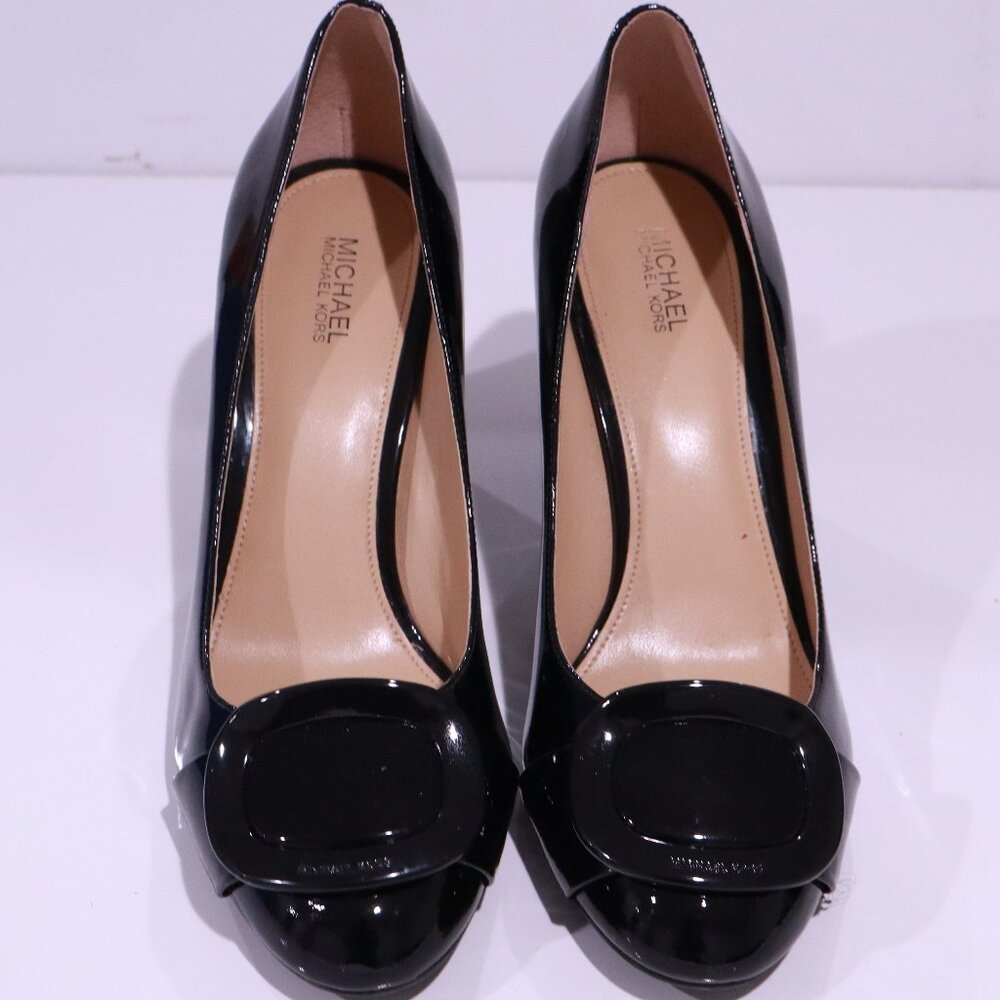 Michael Kors Black Heels - Size 8 EXCELLENT CONDITION